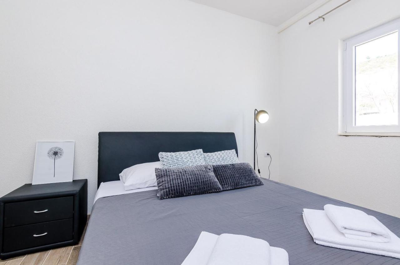 Life Apartment